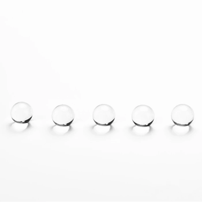 Glass ball for spray paint